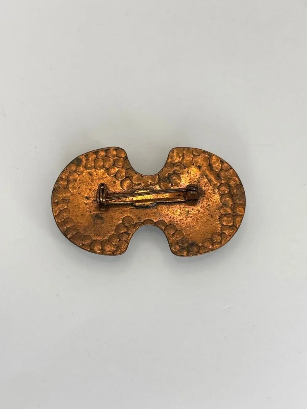 Vintage Art Deco Bow Style Brooch Hammered Brass & Turquoise Ceramic